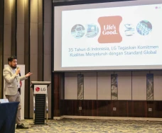 35 Tahun Menggurita:...