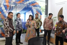 Perluas Jangkauan Nasabah,...