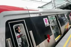 KAI Tegaskan Tak Pecat...