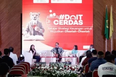 Perkuat Literasi Keuangan,...