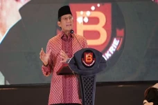 Wisuda Universitas Bakrie...