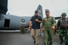 Gubernur Bobby Nasution...