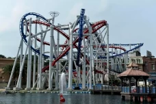 Roller Coaster USS Mogok...