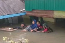 Korps Marinir Dikerahkan...