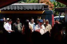 Prabowo: Perbaikan Sekolah...