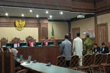 Majelis Hakim Pemberi...