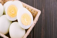 Telur Dicap Jadi Pemicu...