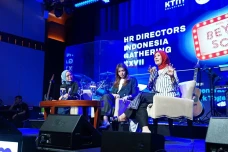 Membangun Budaya Kerja...