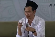 Gus Baha Ingatkan Azab...