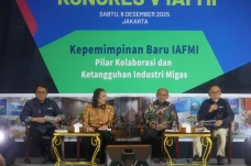 Tekan Biaya Operasional,...