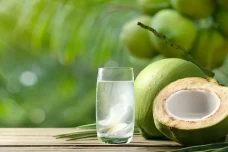 Air Kelapa Punya Banyak...