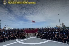 8 Sekolah Kedinasan...