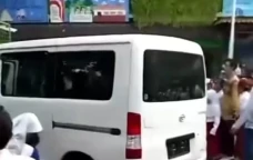 Mobil MBG Tabrak Sejumlah...