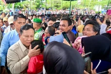 Prabowo Tinjau Bener...