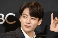 Chanel Resmi Tunjuk...