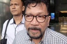 Diperiksa KPK, Zarof...