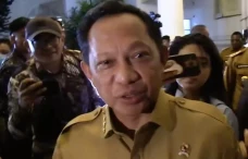 Ramai Warga Aceh Kibarkan...