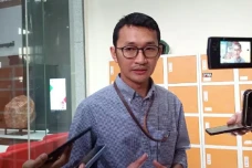 KPK Periksa Intensif...
