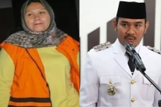 Brace! Bupati Bekasi...