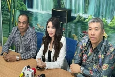 Ade Tya Ngaku Alami...