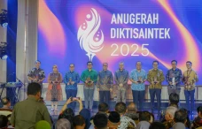 SINDOnews.com Raih Anugerah...