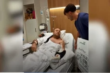 Ahmed, Muslim yang Jadi...