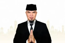 Ahmad Dhani Ingin Adopsi...