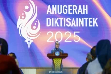 Kemendiktisaintek Beri...