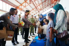 Curah Hujan Diprediksi...