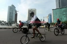 Dari Gaya Hidup ke Industri:...
