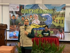 Family Gathering, Ida...