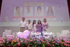 Maknai Hari Ibu: Pentingnya...