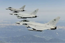 Jet Tempur Arab Saudi...