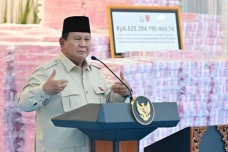 Prabowo Minta Pengurusan...