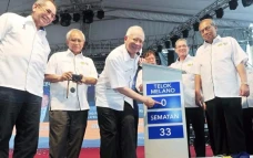 Mantan PM Malaysia Najib...