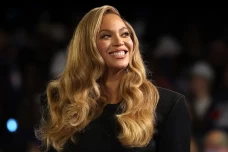 Beyonce Resmi Jadi Miliarder...