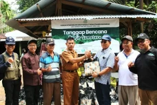 FKMPI Salurkan Bantuan...