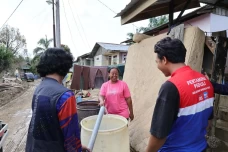 Kerahkan 191 Mobil Tangki,...