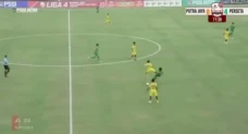 Tendangan Kungfu Coreng...
