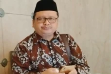 Pengasuh Ponpes Mambaul...
