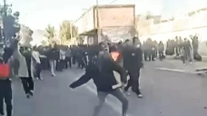 Protes Memanas di Iran,...