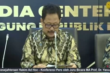MA Instruksikan Pengadilan...