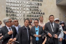 Kuasa Hukum Roy Suryo...