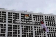 KPU Gelar Rapat usai...