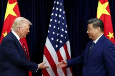 Gencatan Dagang AS-China,...