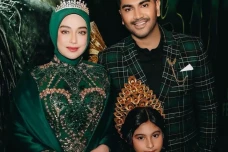 Suguhkan Nuansa Misteri,...