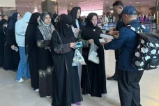 Kementerian Luar Negeri...