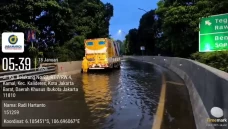 Tol Sedyatmo Tergenang...