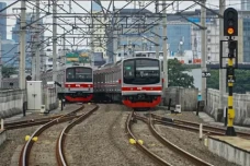 Banjir di Stasiun Jakarta...