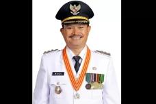 Wali Kota Madiun Maidi...